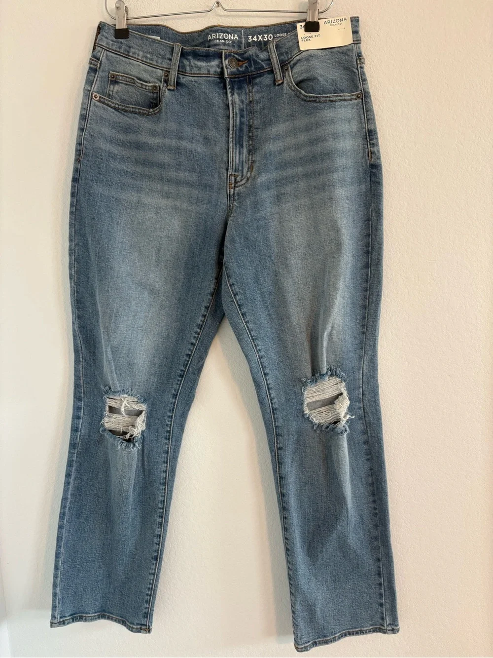 NWT Loose Fit Flex 34 x 30 Men’s Arizona Jean Company Distressed Denim